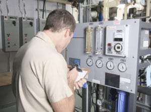 Commercial HVAC Services by expert technician in Louisville, 40258