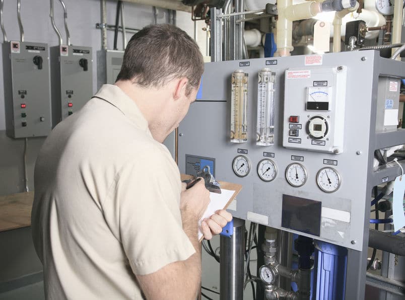 You are currently viewing Commercial HVAC Services by expert technician in Louisville, 40258
